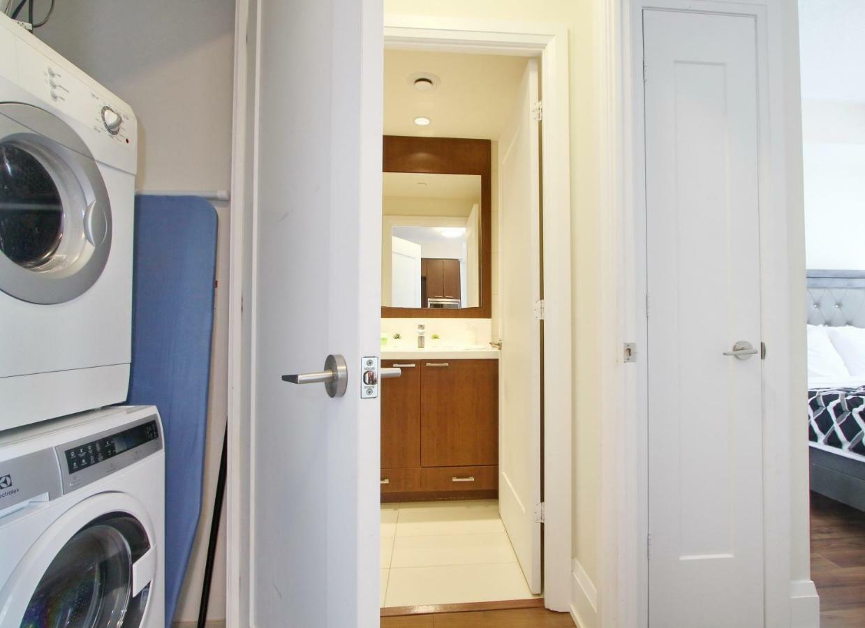 Pelicanstay In Harrison Garden Blvd Toronto