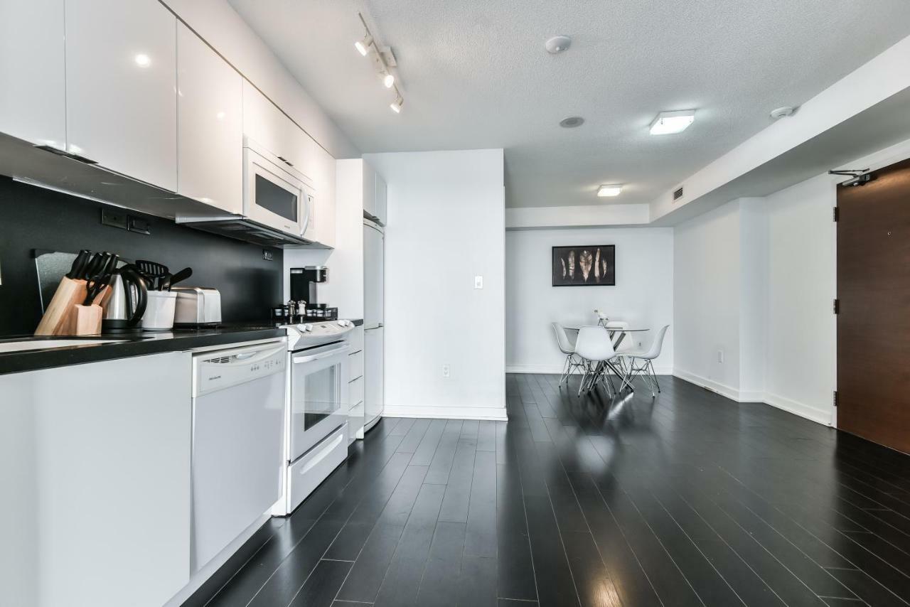 Iceboat Terrace Luxury Apartment *