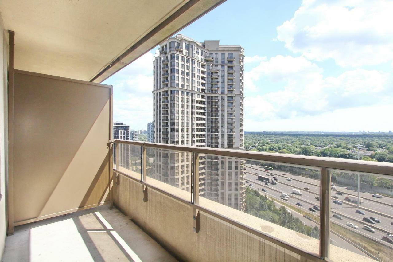 Pelicanstay In Harrison Garden Blvd Toronto