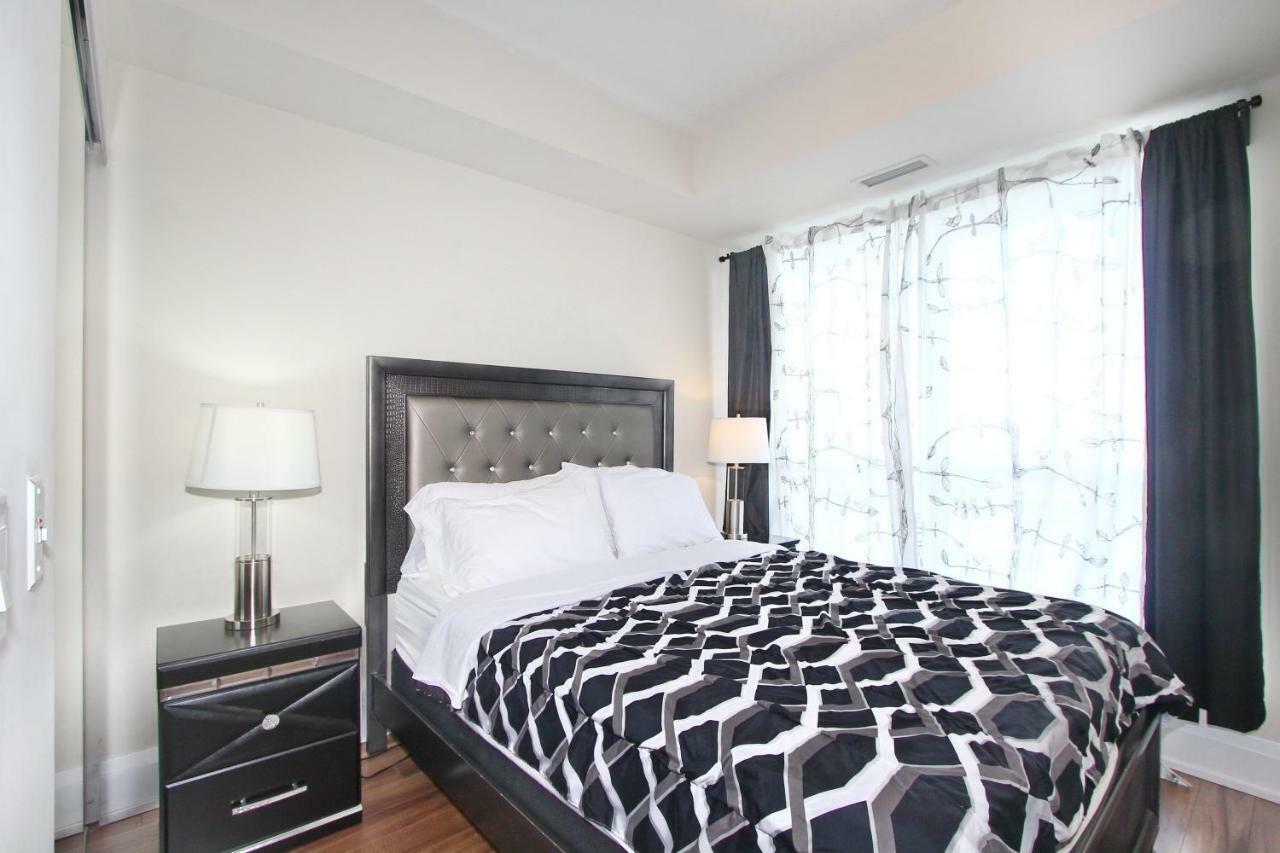 Pelicanstay In Harrison Garden Blvd Toronto