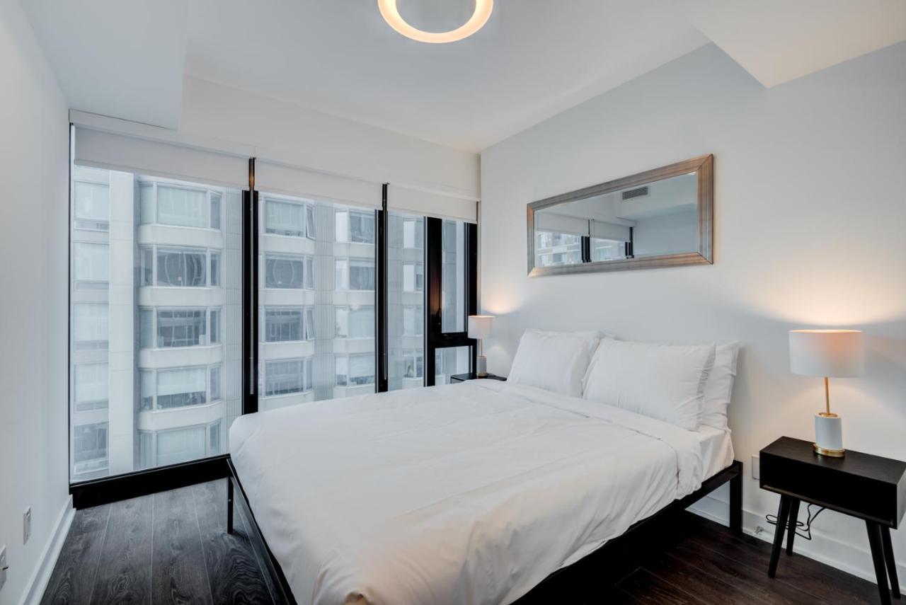 The Avenue Suites Apartment Toronto