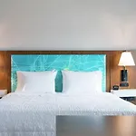 Hampton Inn & Suites By Hilton Toronto Downtown