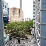 Lovely 1 Bedroom Suite,Gym,Pool, Mtcc, Cn Tower