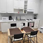 Central Toronto Economical Stay-Stress Free Checkin