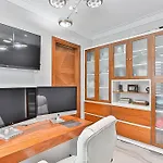 Luxurious Spa &Theater Room Retreat - Toronto Escape