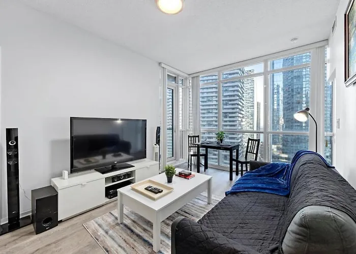 Classy 1Br Plus Den W Amazing Skyline View And Wfh