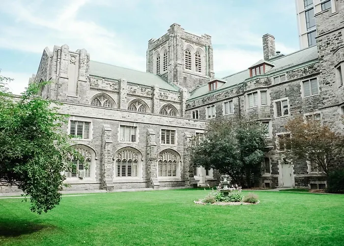 Knox Residence - University Of Toronto