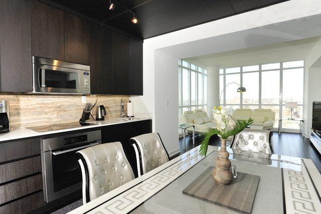 Hydewest - Capreol Luxury Furnished Penthouse * Toronto
