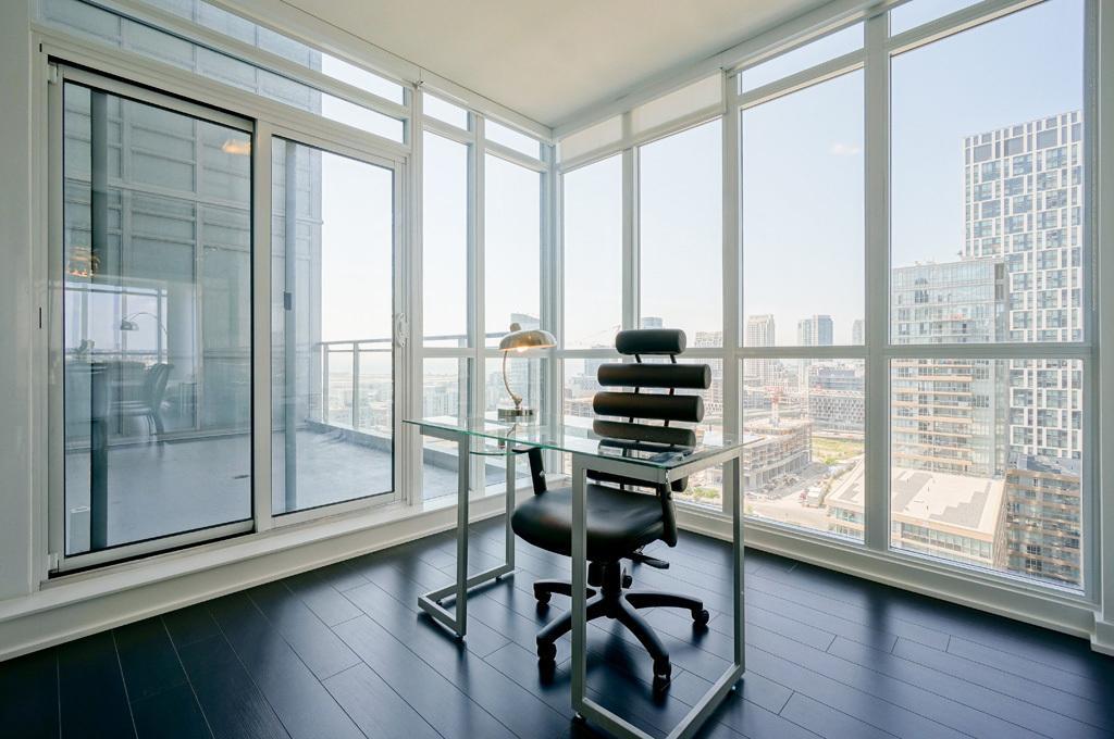 Apartment Hydewest - Capreol Luxury Furnished Penthouse