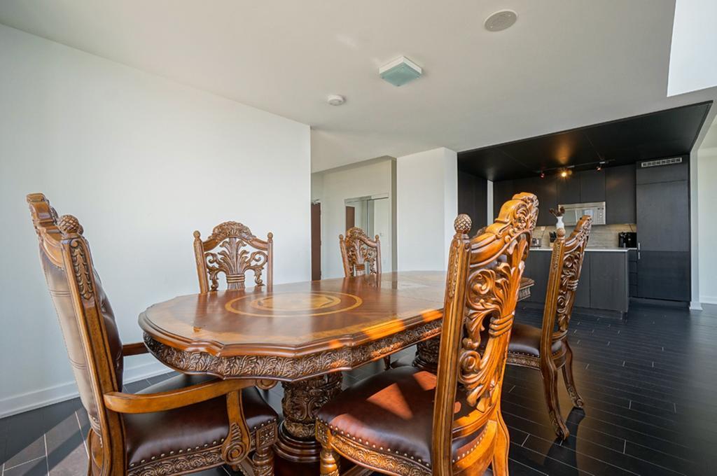 Hydewest - Capreol Luxury Furnished Penthouse Toronto
