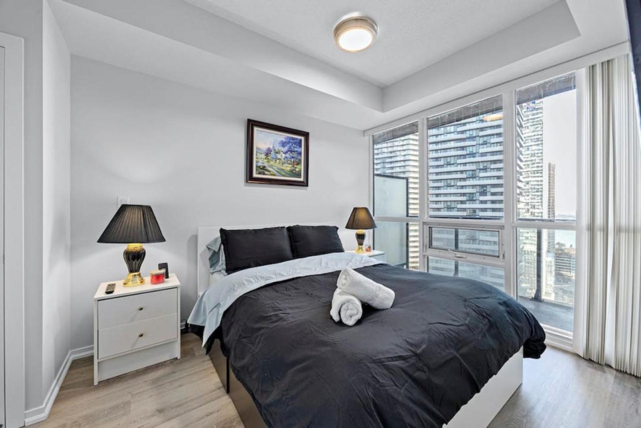 Holiday home Classy 1br Den W Amazing Skyline View And Wfh *
