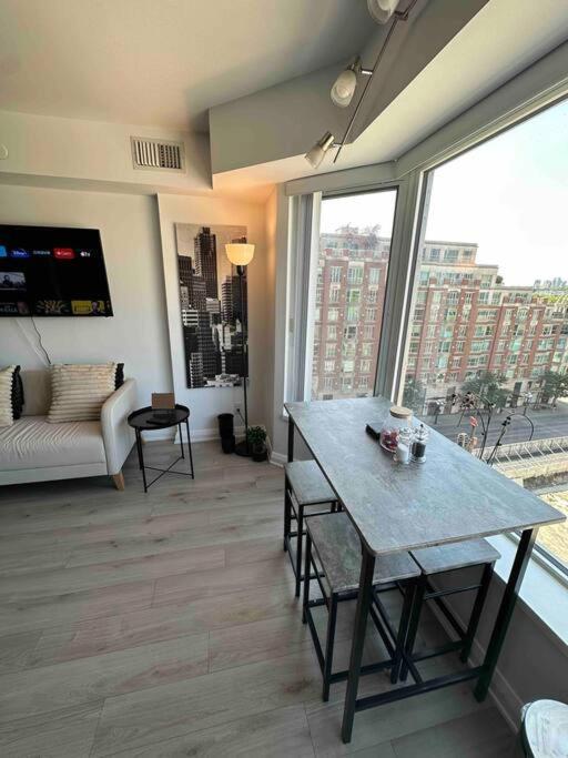Entire Downtown + Gym - Yorkville