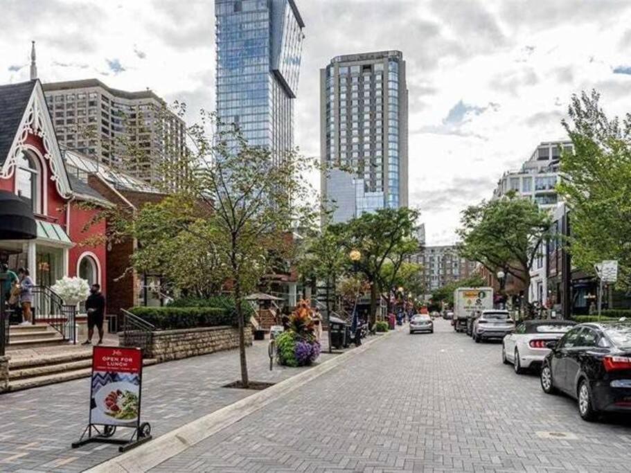 Entire Downtown + Gym - Yorkville Toronto