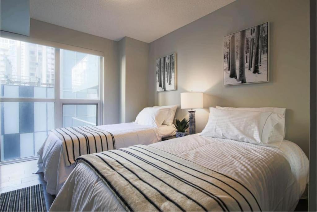 Skyline - Walk To Mtcc, Acc, Rogers Centre & Entertainment District Aparthotel