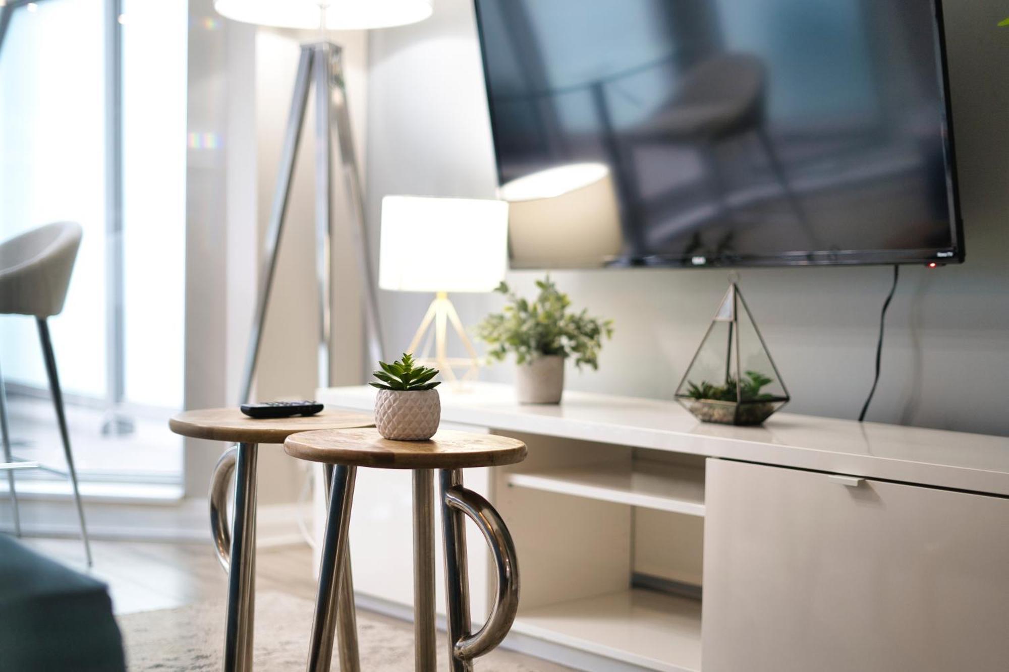 Apartment Stk Yorkville Toronto