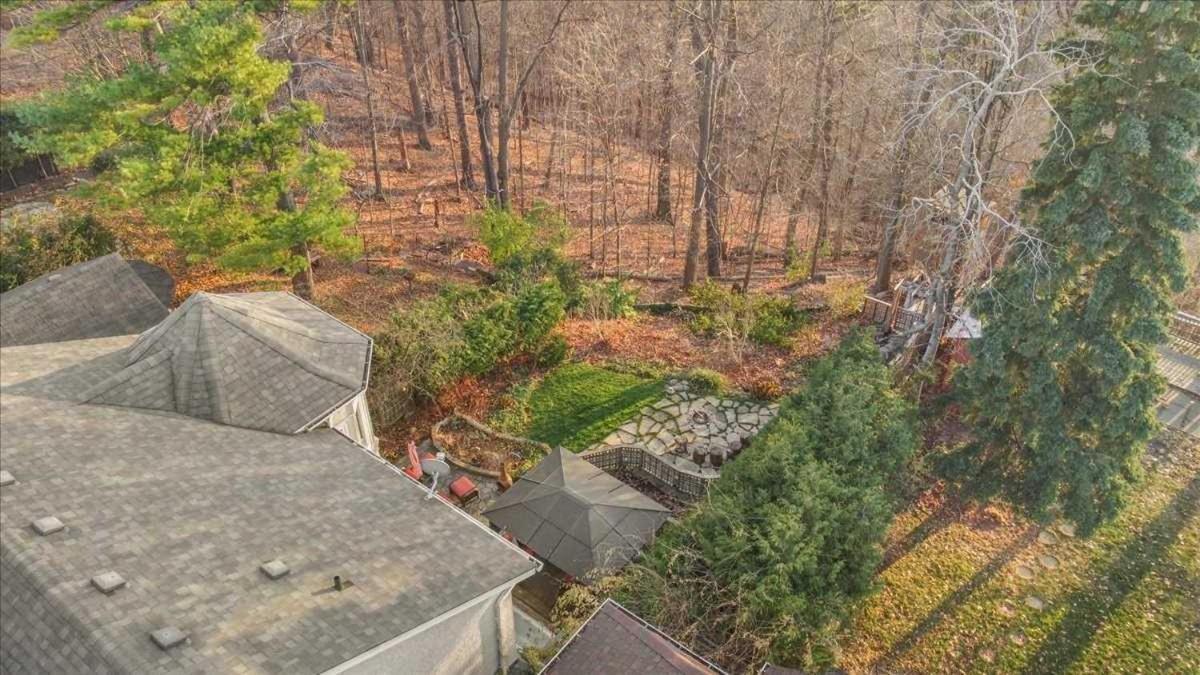 Entire House In Heart Of North York In The Nature Apartment