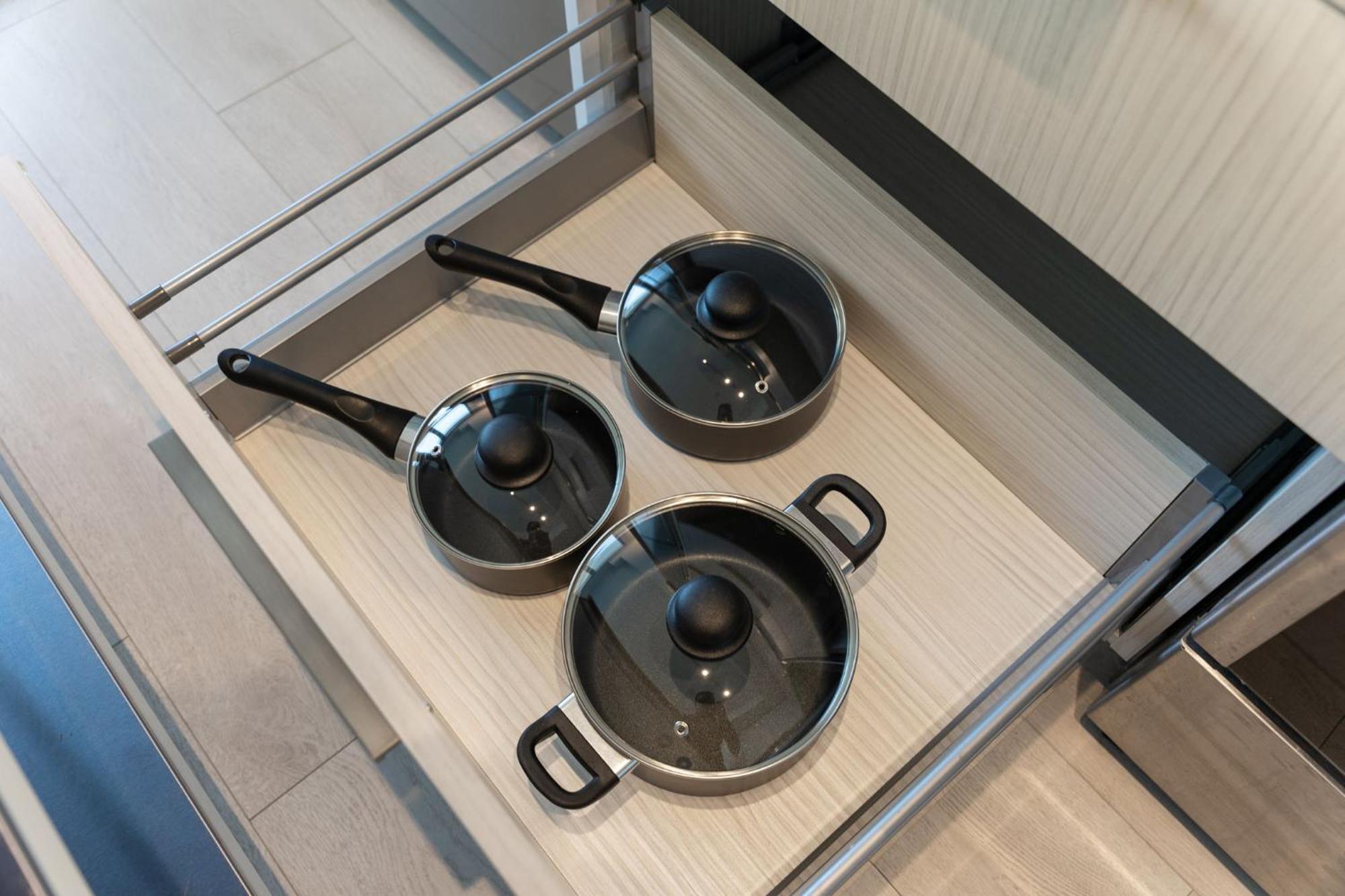 Rentx Downtown 2-bed Gym Wifi Apartment Toronto