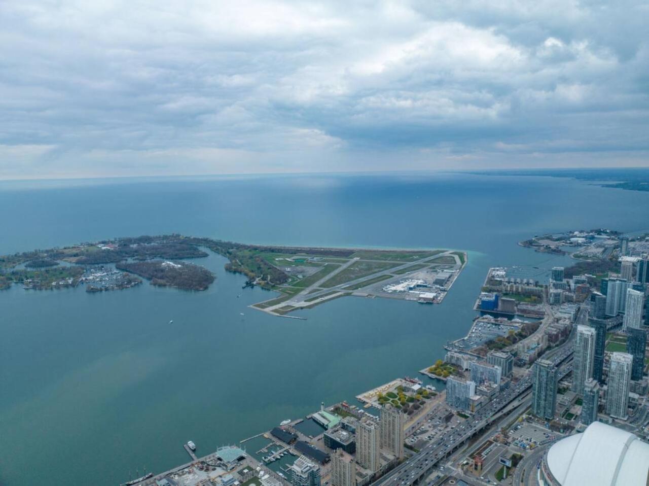 Sleek 2bd Near Scotiabank Union Water Mtcc Apartment Toronto