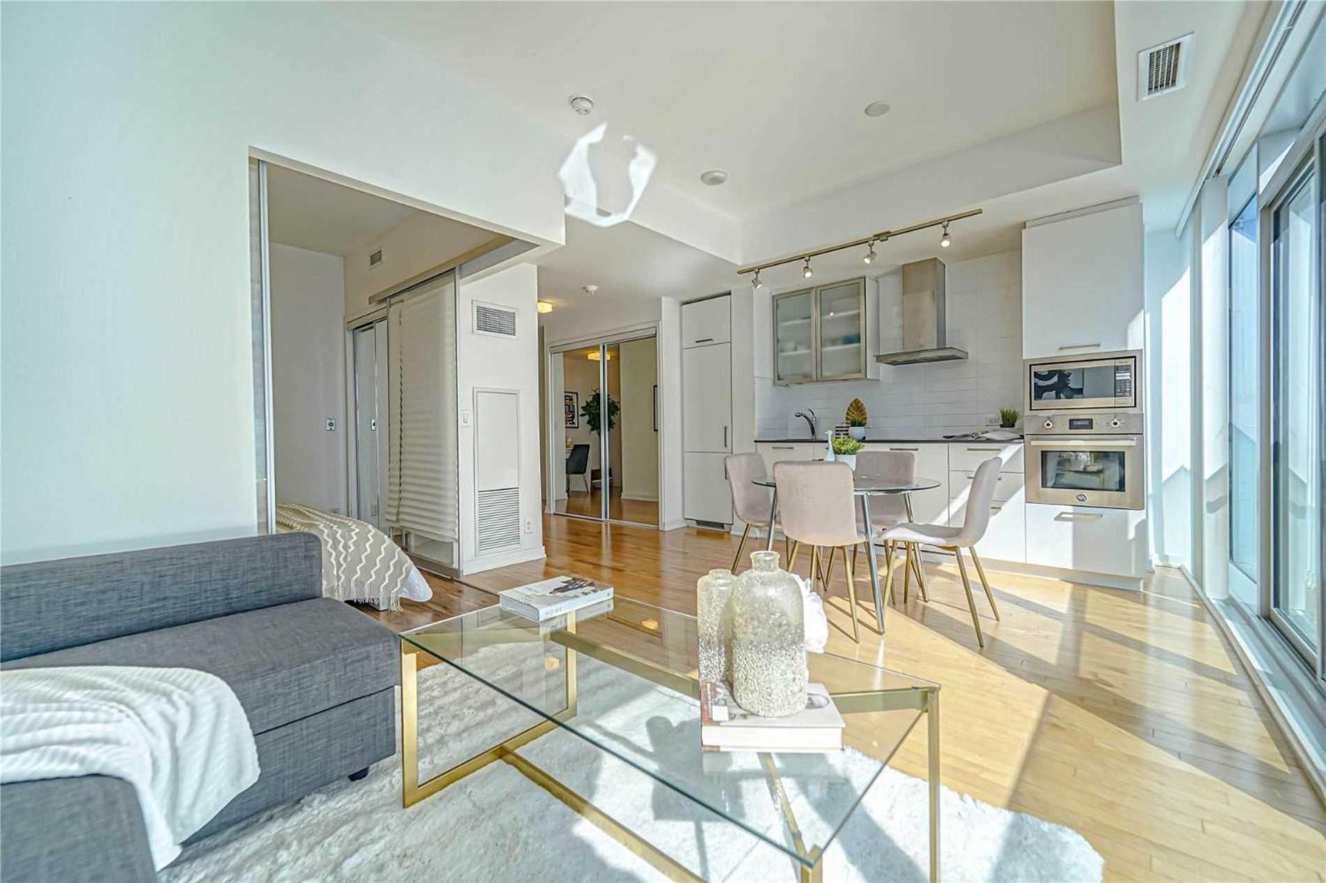 Monarch Residences Apartment Toronto