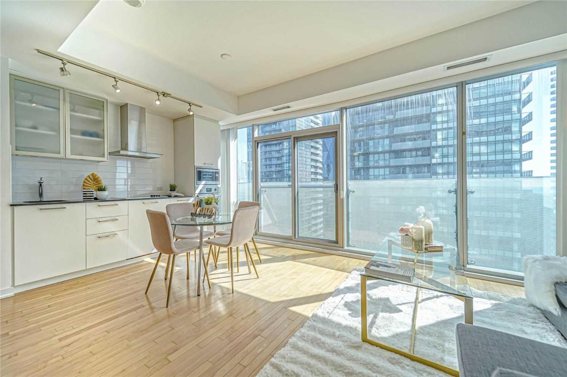 Apartment Monarch Residences *
