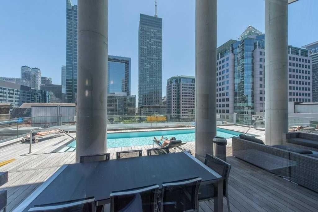 Apartment Monarch Residences
