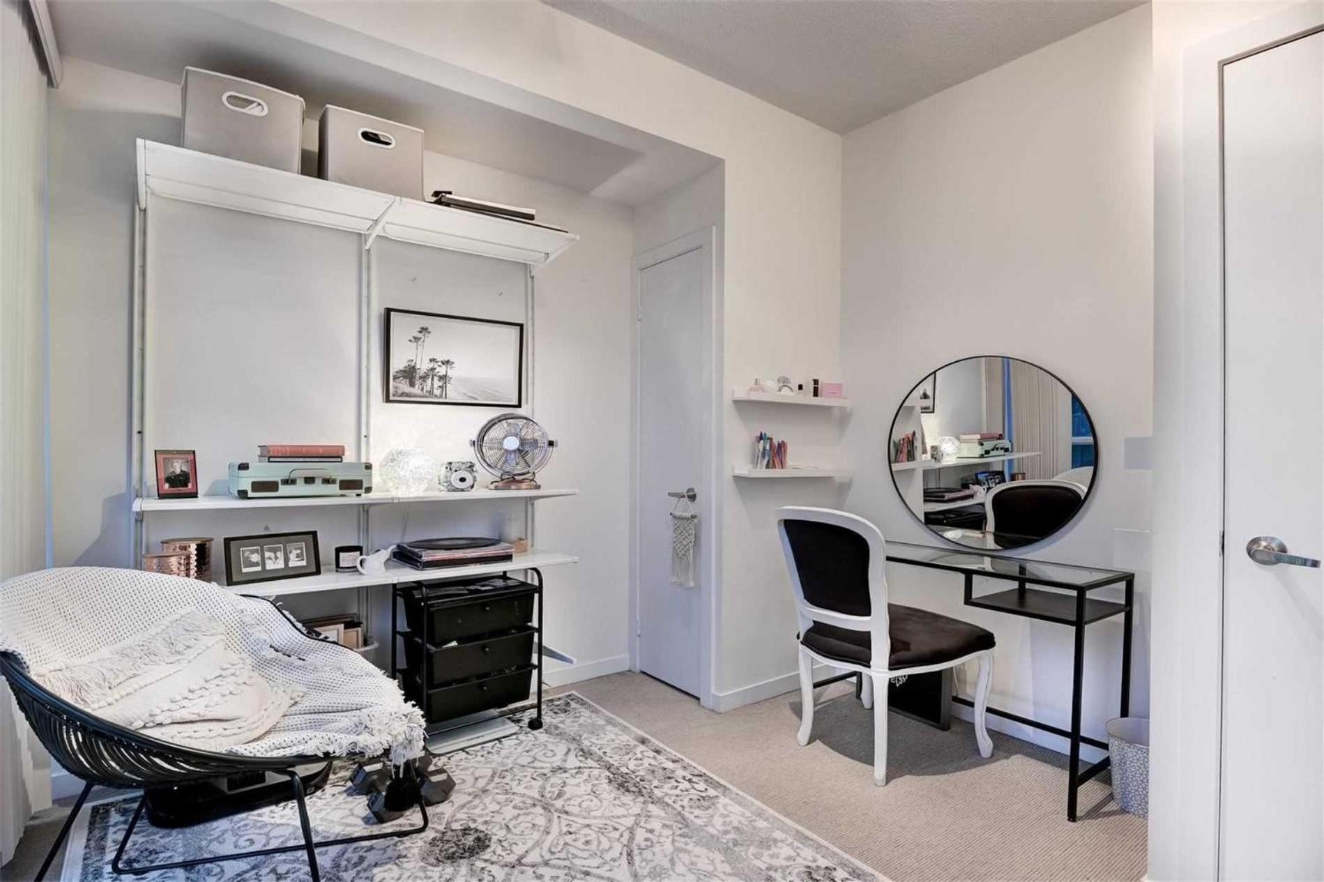 Monarch Residences Apartment Toronto