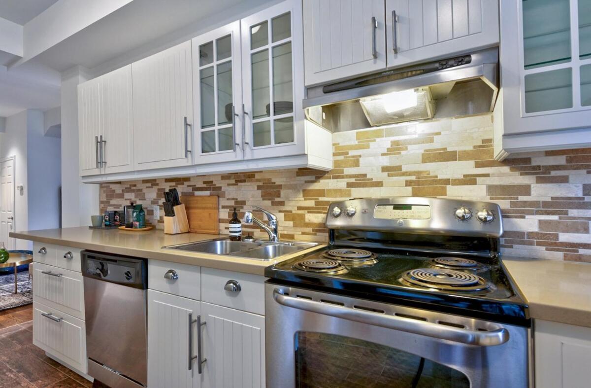 The Mitchell Haus-style In The Heart Of Apartment