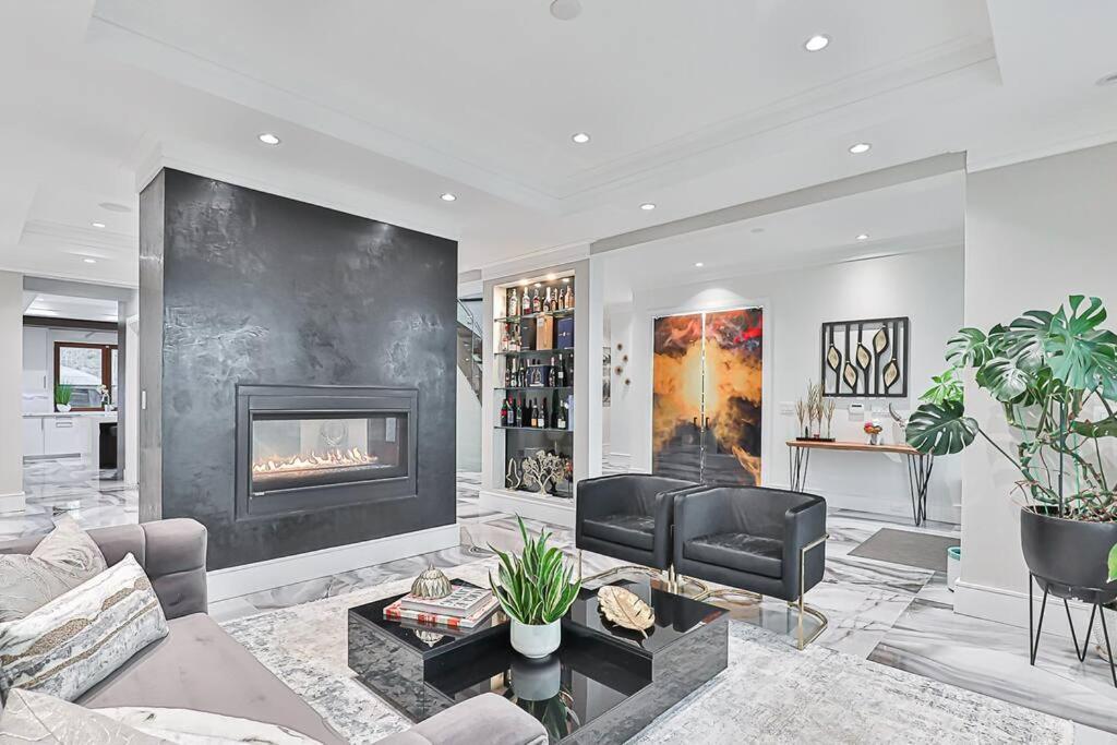 Luxurious &theater Retreat - Escape *