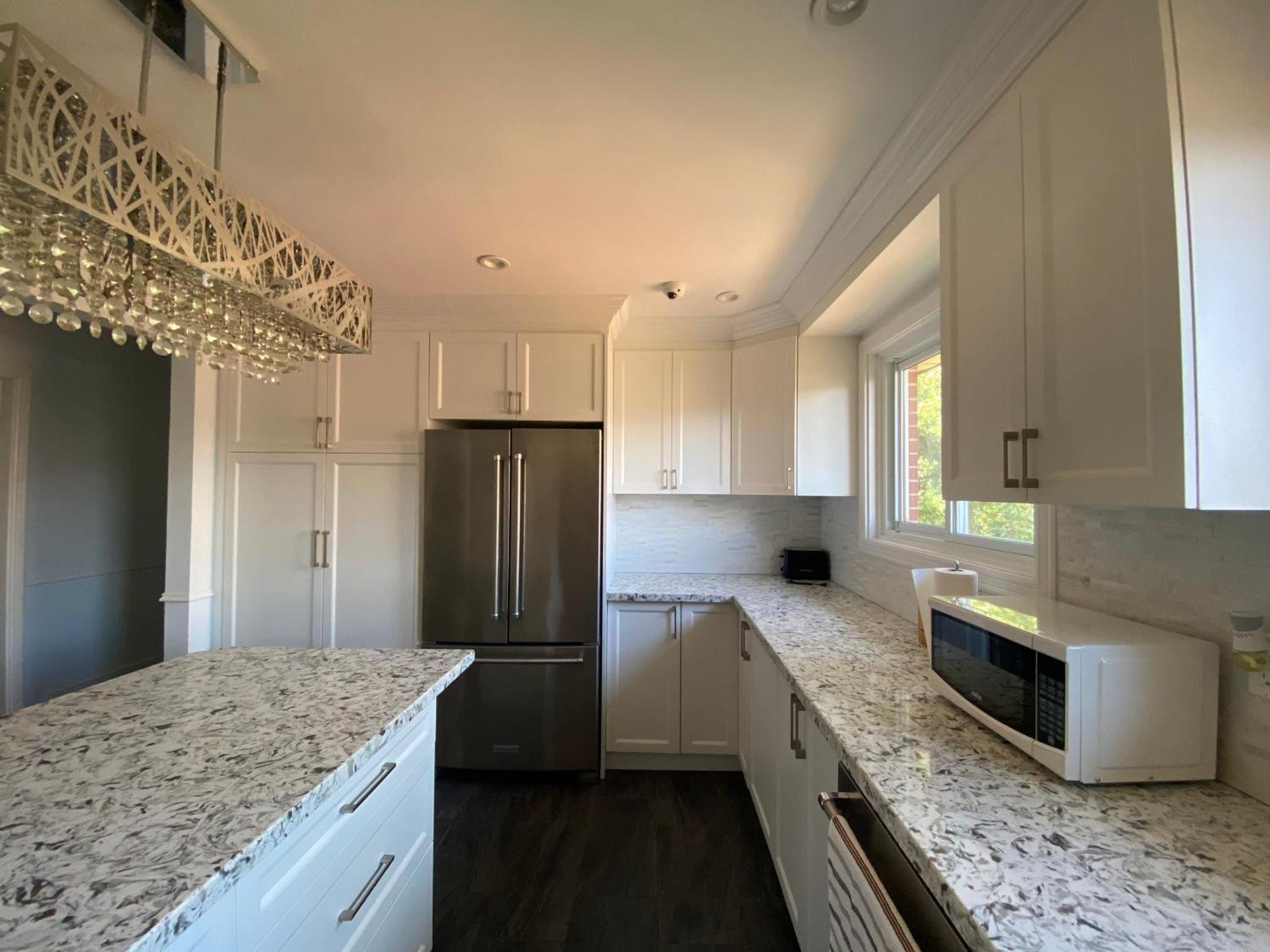 Yonge And Finch Subway !o Cozy & Modern Private Bdr With Private Bathroom * Toronto
