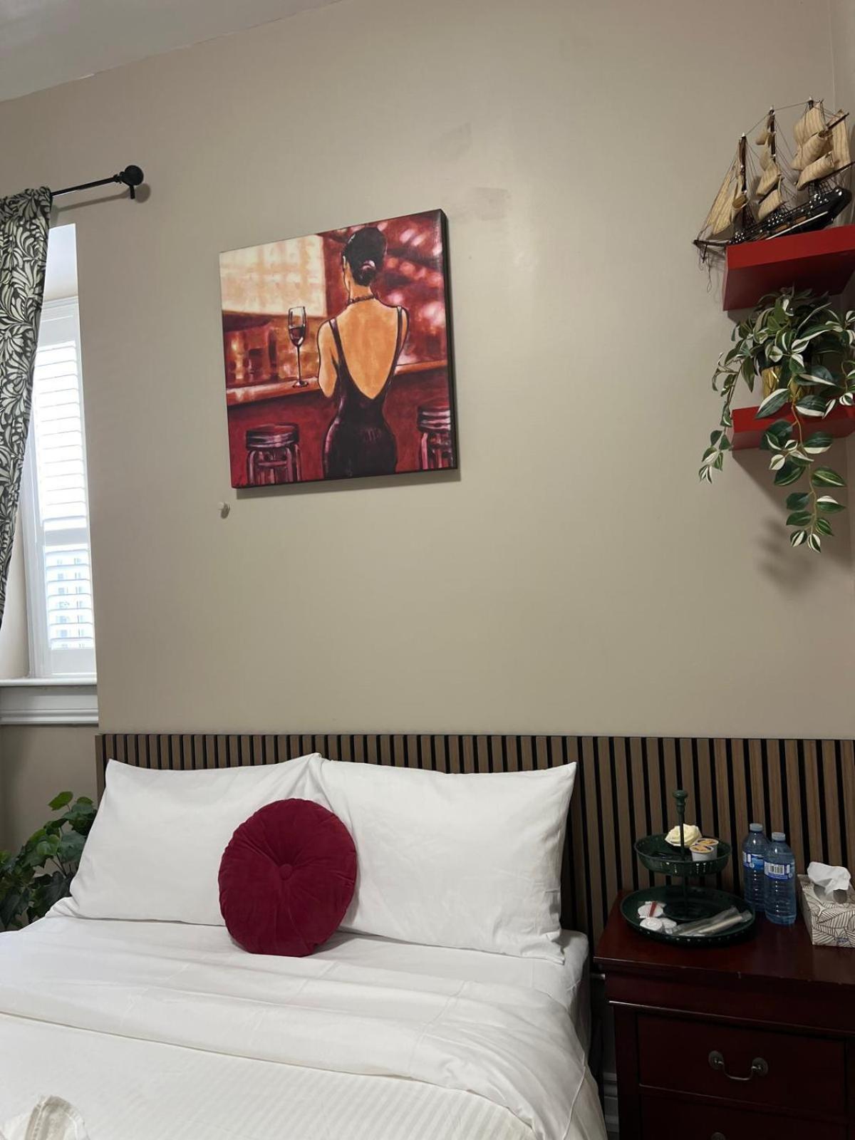 Downtown Private Location Guest house Toronto
