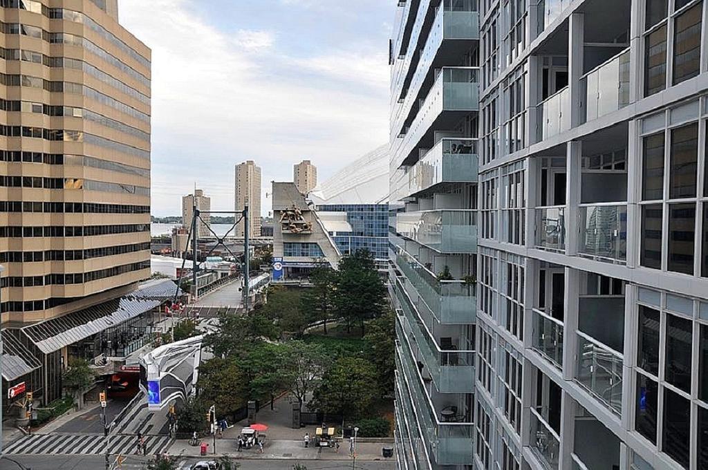 Trinity Suites - Luxury Condo On Front Street Toronto