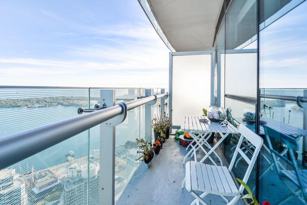 Downtown Toronto 56Th Floor Furnished Rental Monthly Available Apartment Toronto
