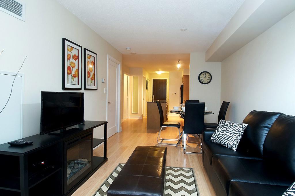 Apartment Park - Element Toronto