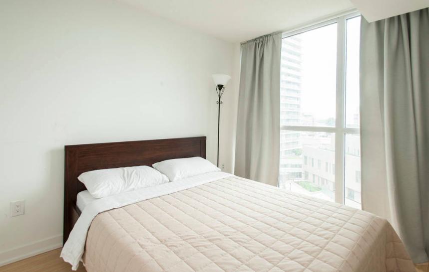 Apartment By Rogers Centre