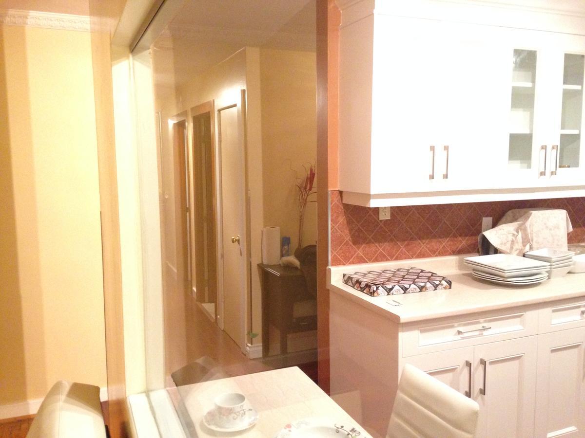 Bed & Breakfast On The Park Near Downtown Area *
