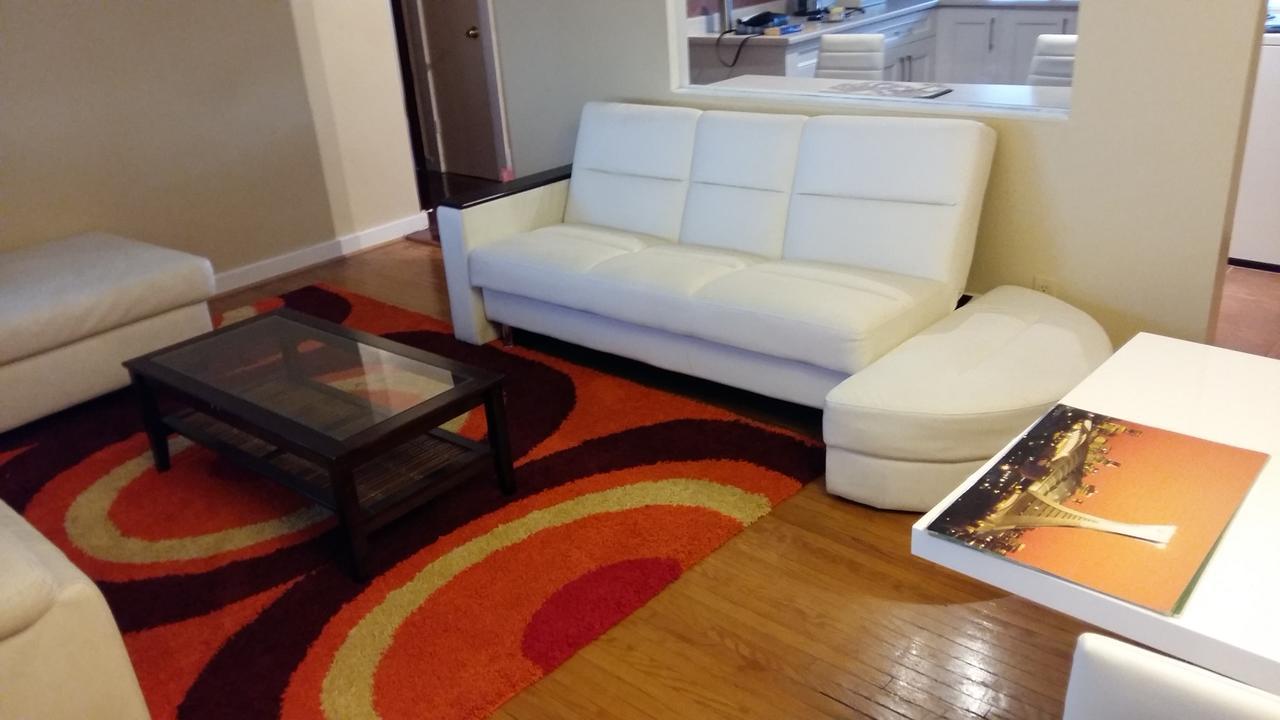 Bed & Breakfast On The Park Near Downtown Area *