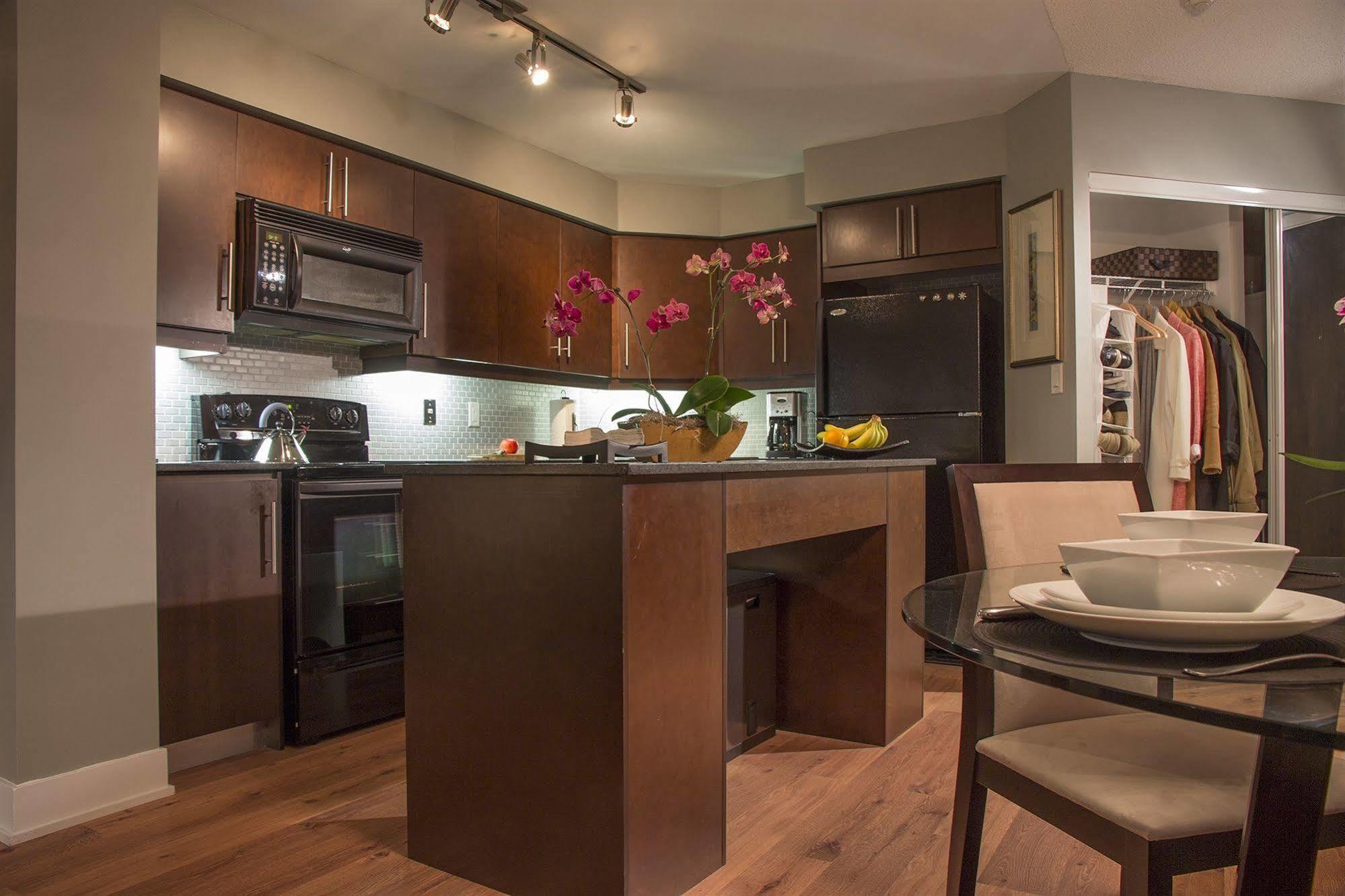 Park - Element Apartment Toronto
