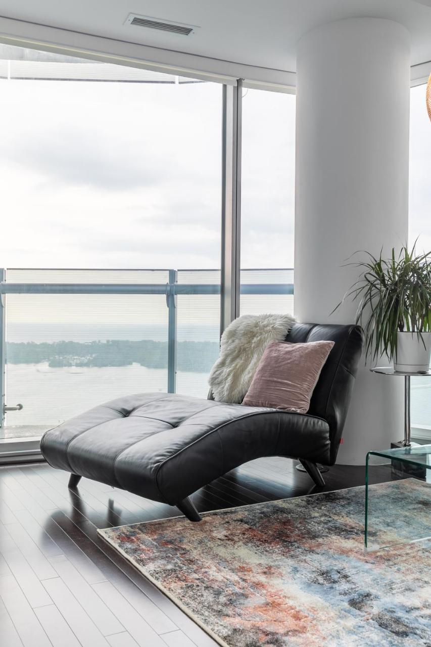 Executive Corner With Panoramic View Apartment