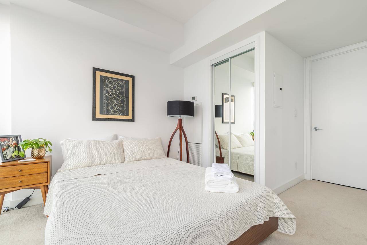 Executive Corner With Panoramic View Apartment Toronto