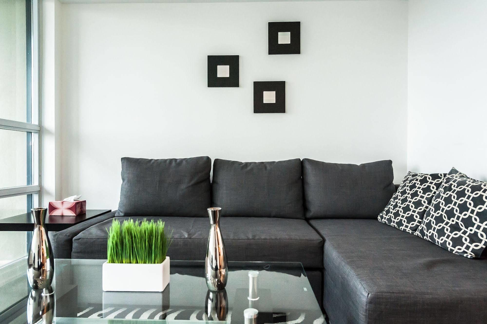 Life Lakeside Mimico Apartment