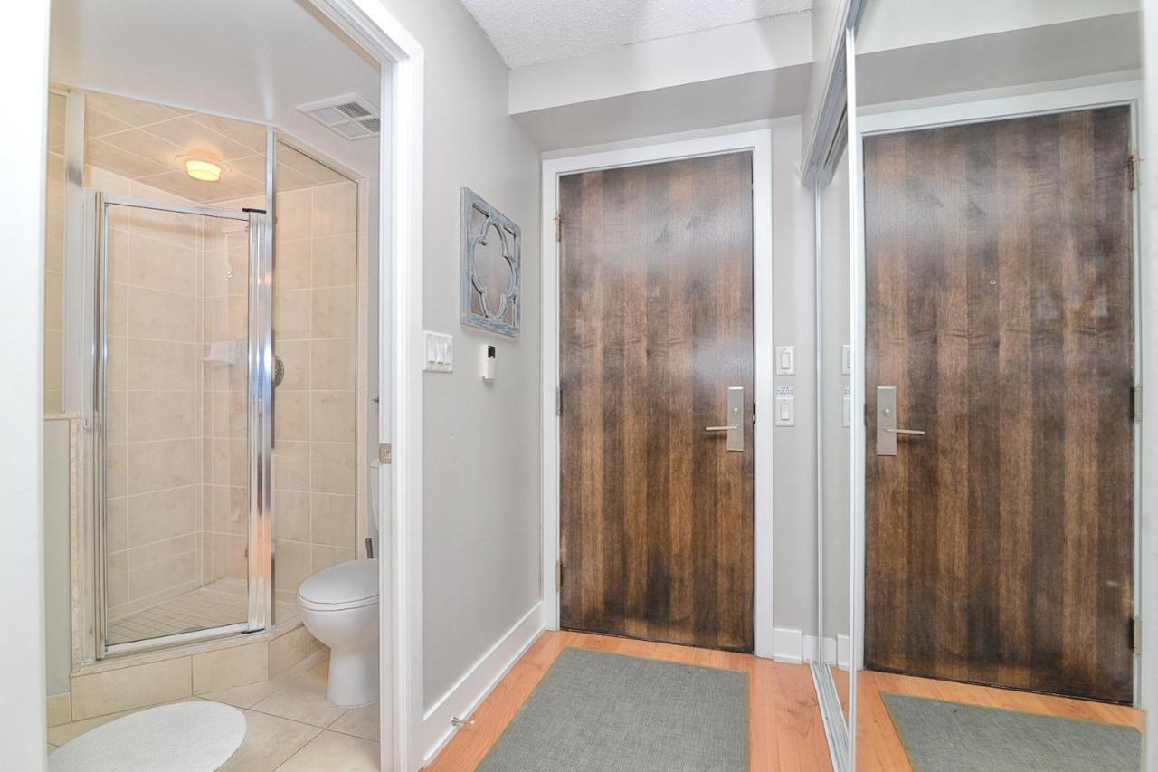 Applewood Apartment Toronto