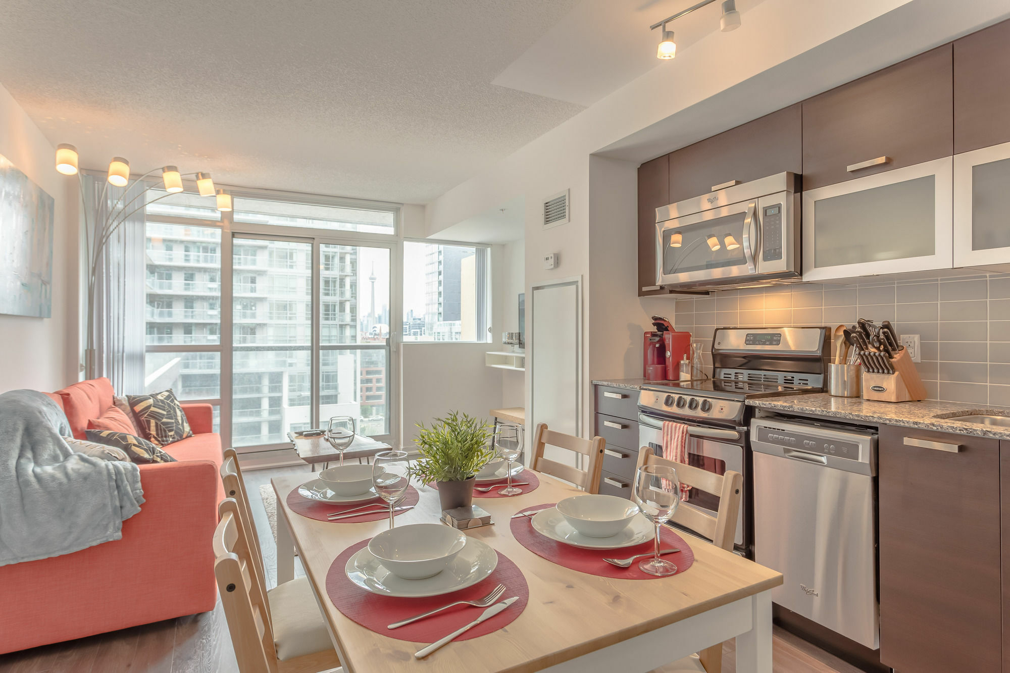 Aoc - Luxury - City/cn Tower View Apartment