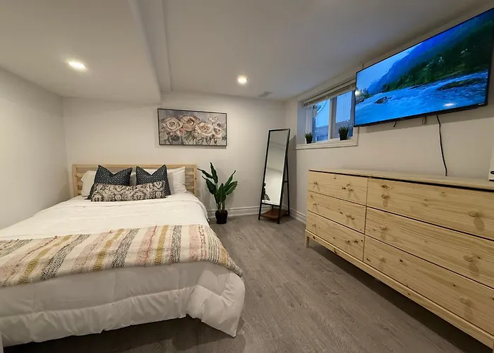 2 Bedroom Basement-Downtown