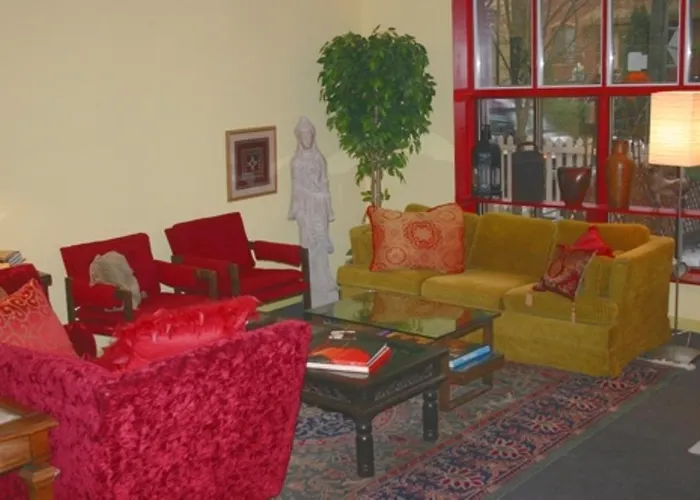 Alan Gardens Bed And Breakfast