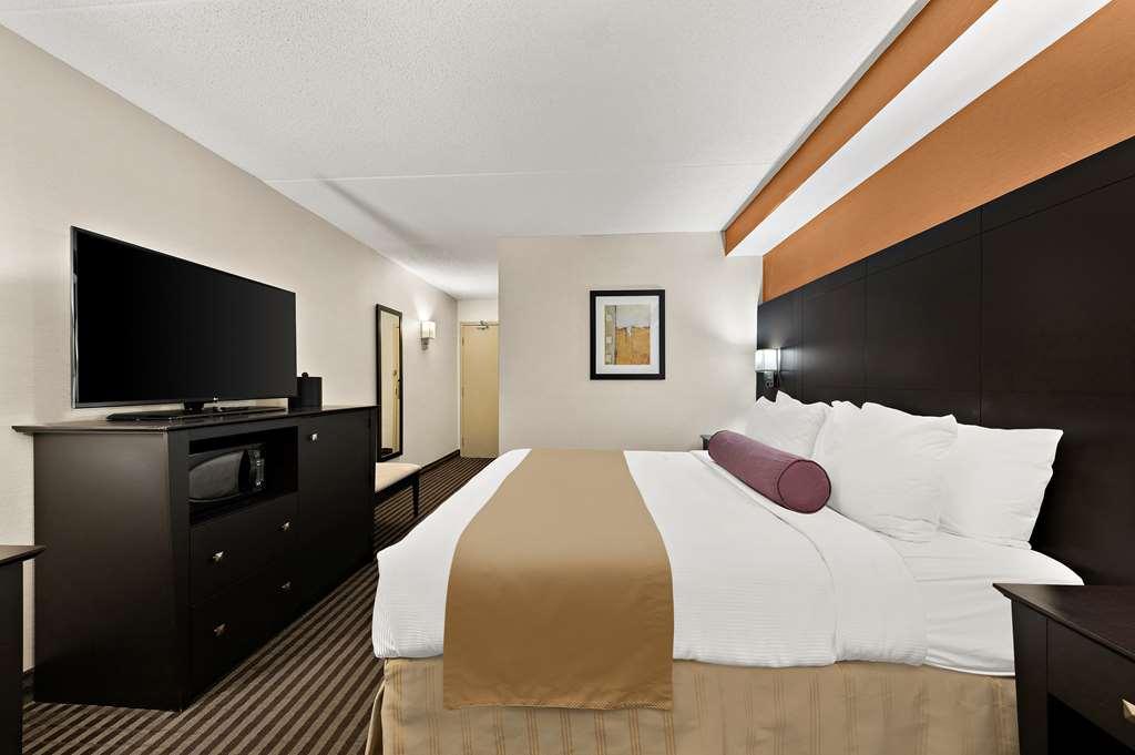 Western North York & 4*