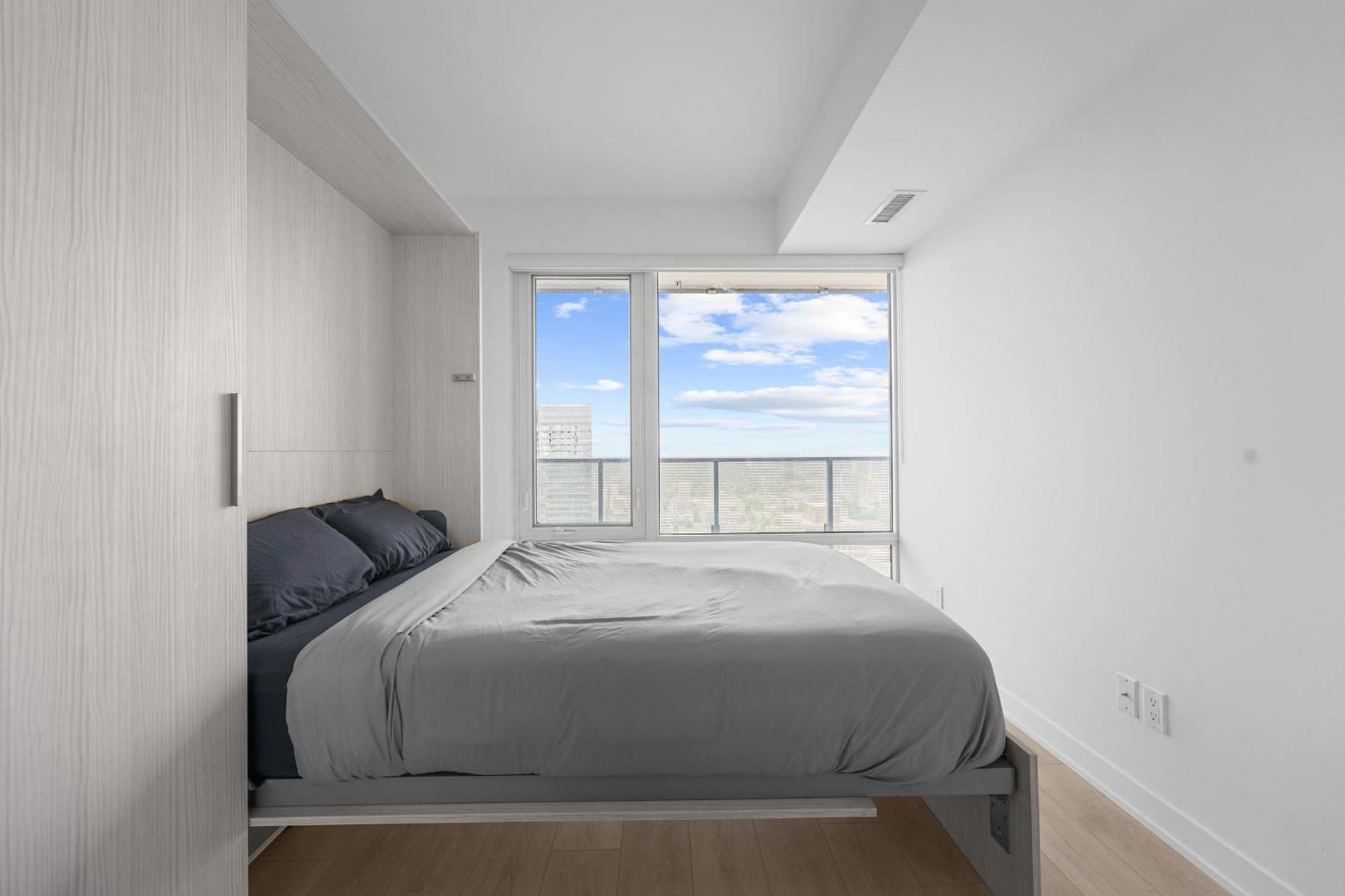 Rentx Downtown 2-bed Gym Wifi Apartment *