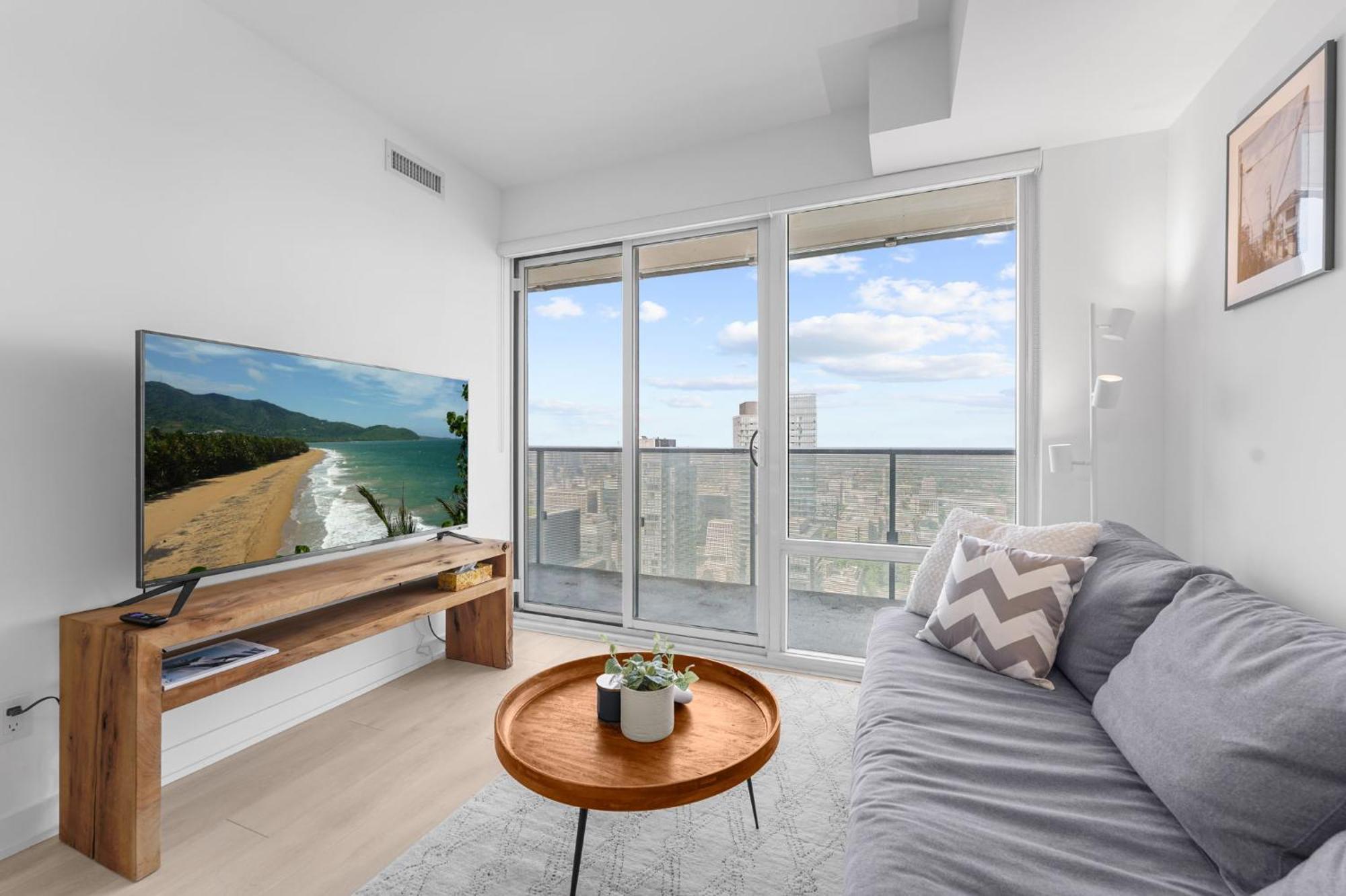 Rentx Downtown 2-bed Gym Wifi Apartment *
