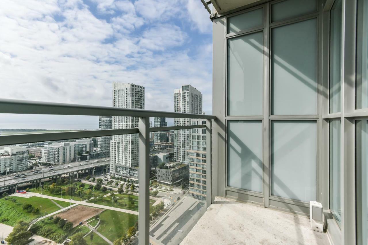 Iceboat Terrace Luxury